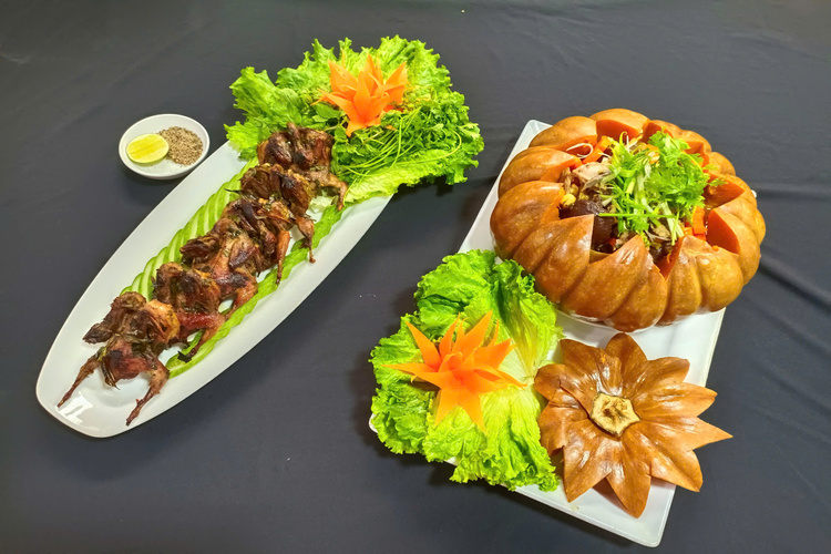 Workshop Học Làm  Chim Cút Hầm Bí Đỏ + Chim Cút Nướng Lá Mắc Mật PVN1727