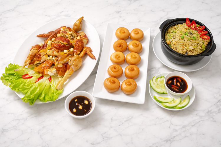 Workshop Học Làm Cơm Chiên Gà Xé Cá Mặn + Gà Quay Chảo Sốt Hành Tăm PVN1740