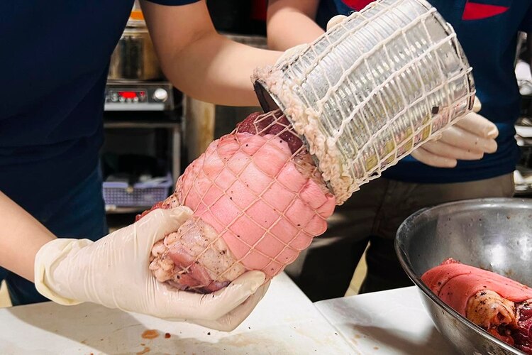 Workshop Học Làm Jambon Thịt Nguội + Thịt Nguội Bong Bóng Heo PVN1108