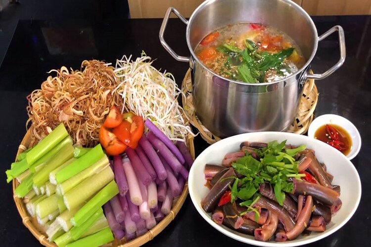 Workshop Học Làm Lẩu Lươn Chua Cay + Cơm Chiên Sen Ngũ Sắc PVN681
