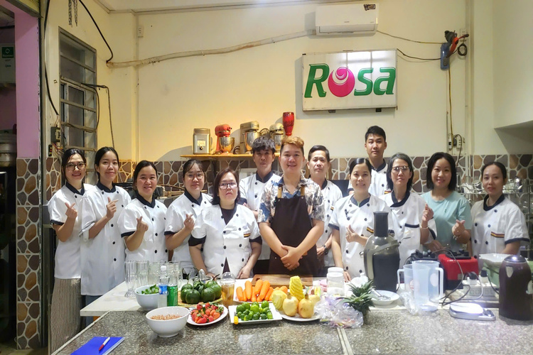 Workshop Học Làm Nước Ép: Ép Cà Rốt + Ép Lựu + Ép Dâu + Ép Cam + Ép Lựu Dâu + Ép Dâu Cam + Ép Dâu Thơm Cà Rốt PVN1260