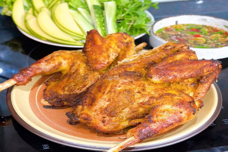 Workshop Học Làm Tháp Sườn Sốt Ớt Xanh Khổng Lồ (Laeng Saeb ) + Gà Xào Hạt Điều (Kai Med Ma Muang) + Kai Yang (Gà Nướng) PVN1855