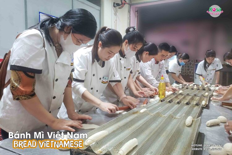 Workshop Học Làm Bánh Mì Việt Nam, Bánh Mì Tròn (bánh mì chuột) PVN1266