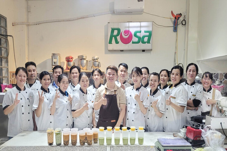 (𝐖𝐎𝐑𝐊𝐒𝐇𝐎𝐏 𝐕𝐈𝐏) Học Nấu Trà Sữa & Làm Các Loại Topping (Chân Mèo + Donut + Thạch Jerry,... ) Mở Quán Kinh Doanh (Lớp 10 Học Viên, Học Ngắn, Kinh Doanh Ngay)