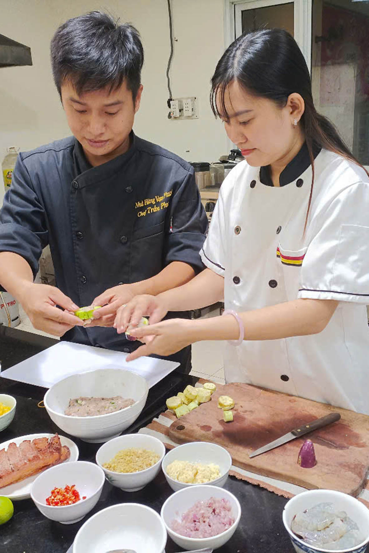 {Tổng Hợp} Tài Liệu, Bảng Công Thức Chi Tiết Tất Tần Tật Về Bún: Khóa Học Nấu Đủ Các Món Bún Ngon Chuẩn Vị - Mastering Vietnamese Bun Recipes: Learn To Cook All Classic Bun Dishes