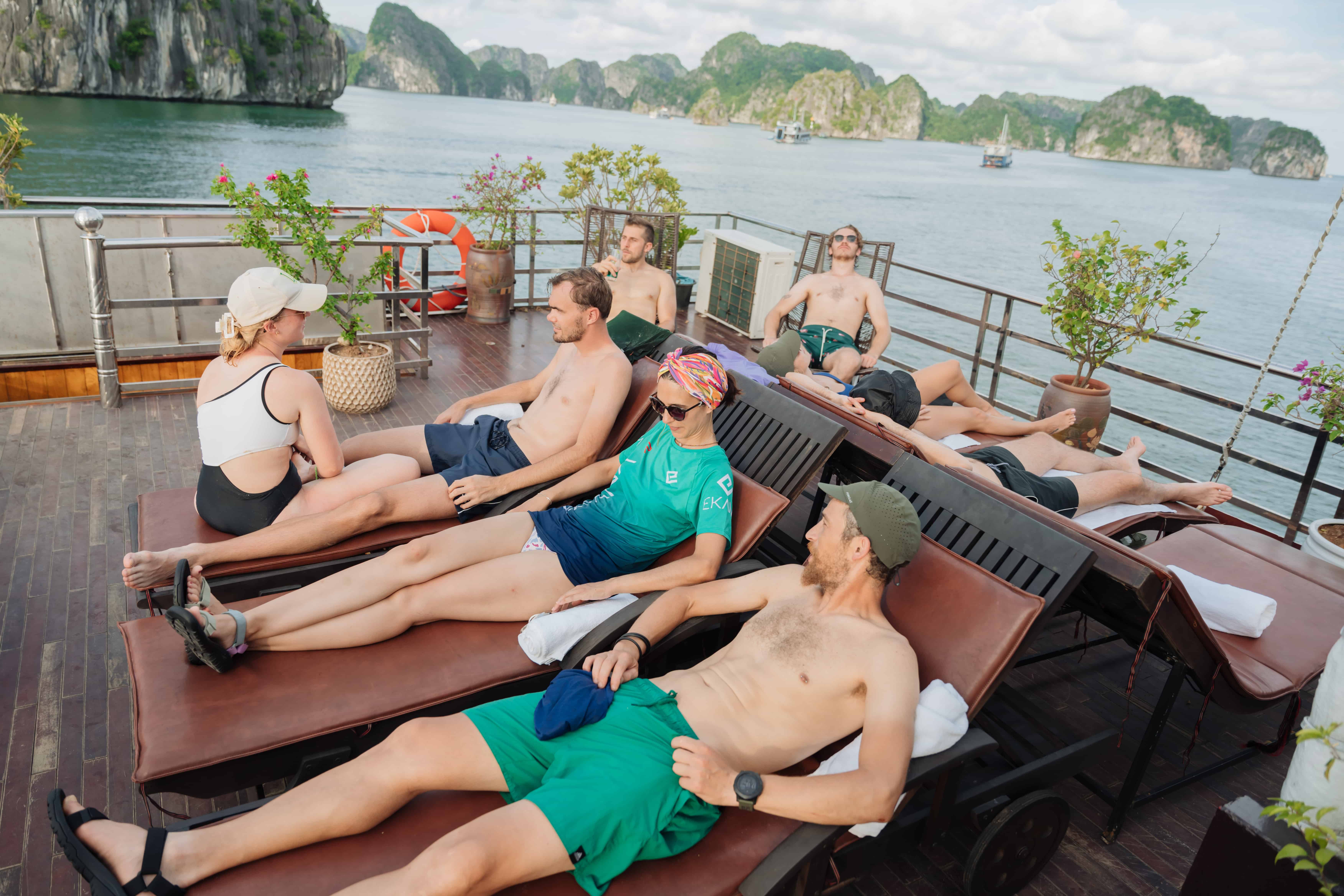 Overcoming Typhoon Yagi, Cat Ba is ready to welcome tourists back.