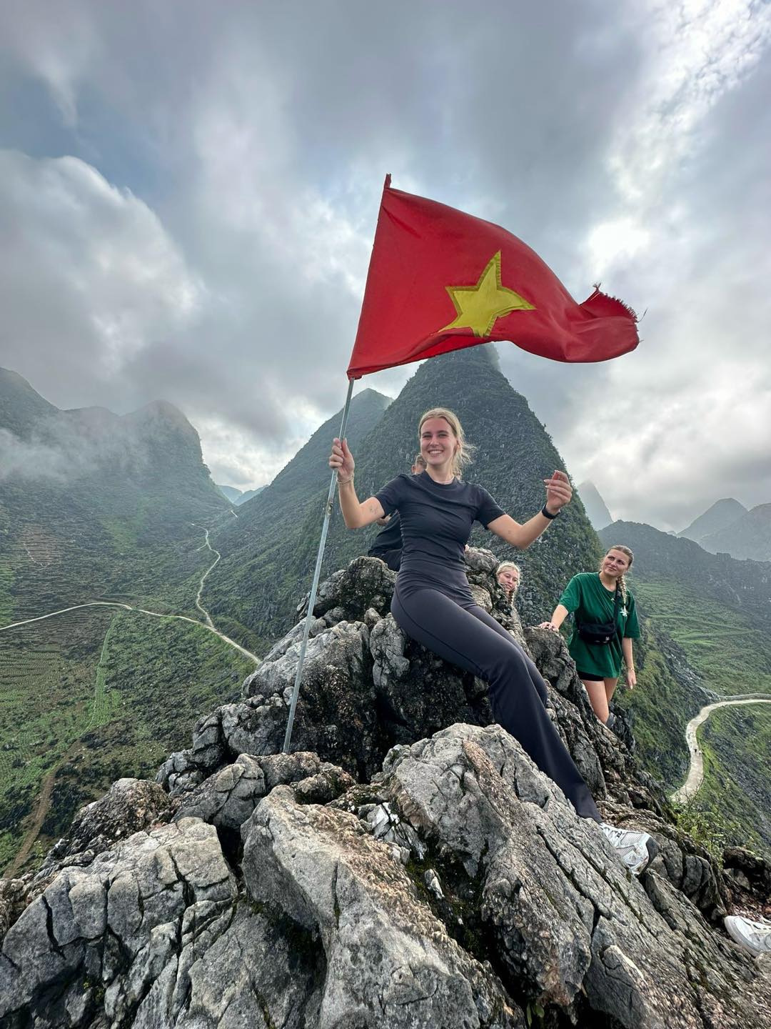 Ha Giang Loop Tour 4D3N Overnight at Yen Minh - Pa Vi & Du Gia | Departure from Hanoi