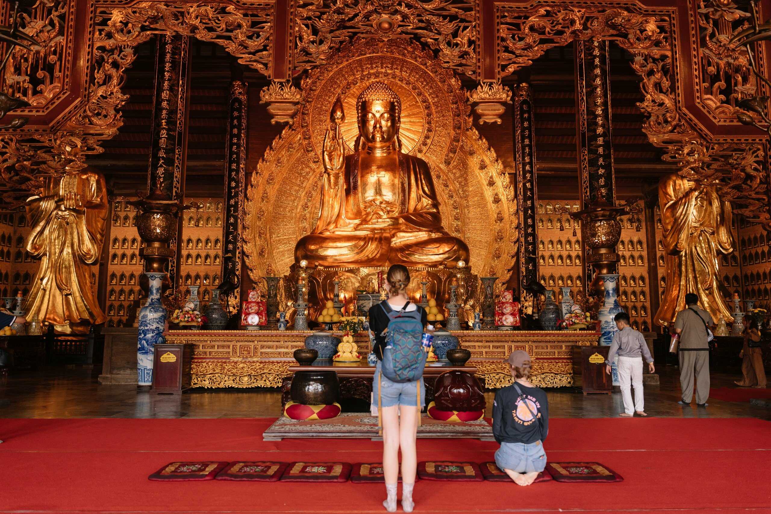 Ninh Binh 2 Days 1 Night Tour | Trang An – Bai Dinh Pagoda – Van Long Wetland Nature Reserve