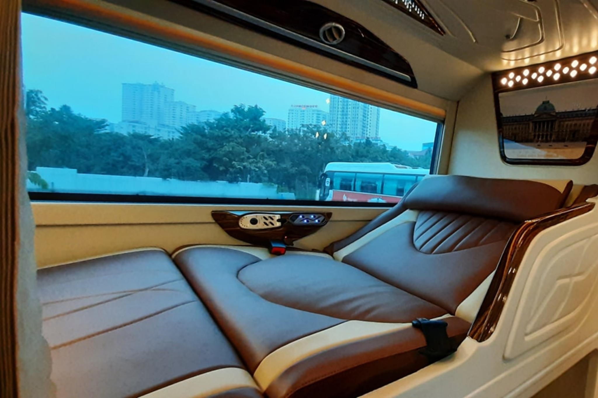 Hanoi to Ha Giang Bus | Vip 22 Sleeper Cabins