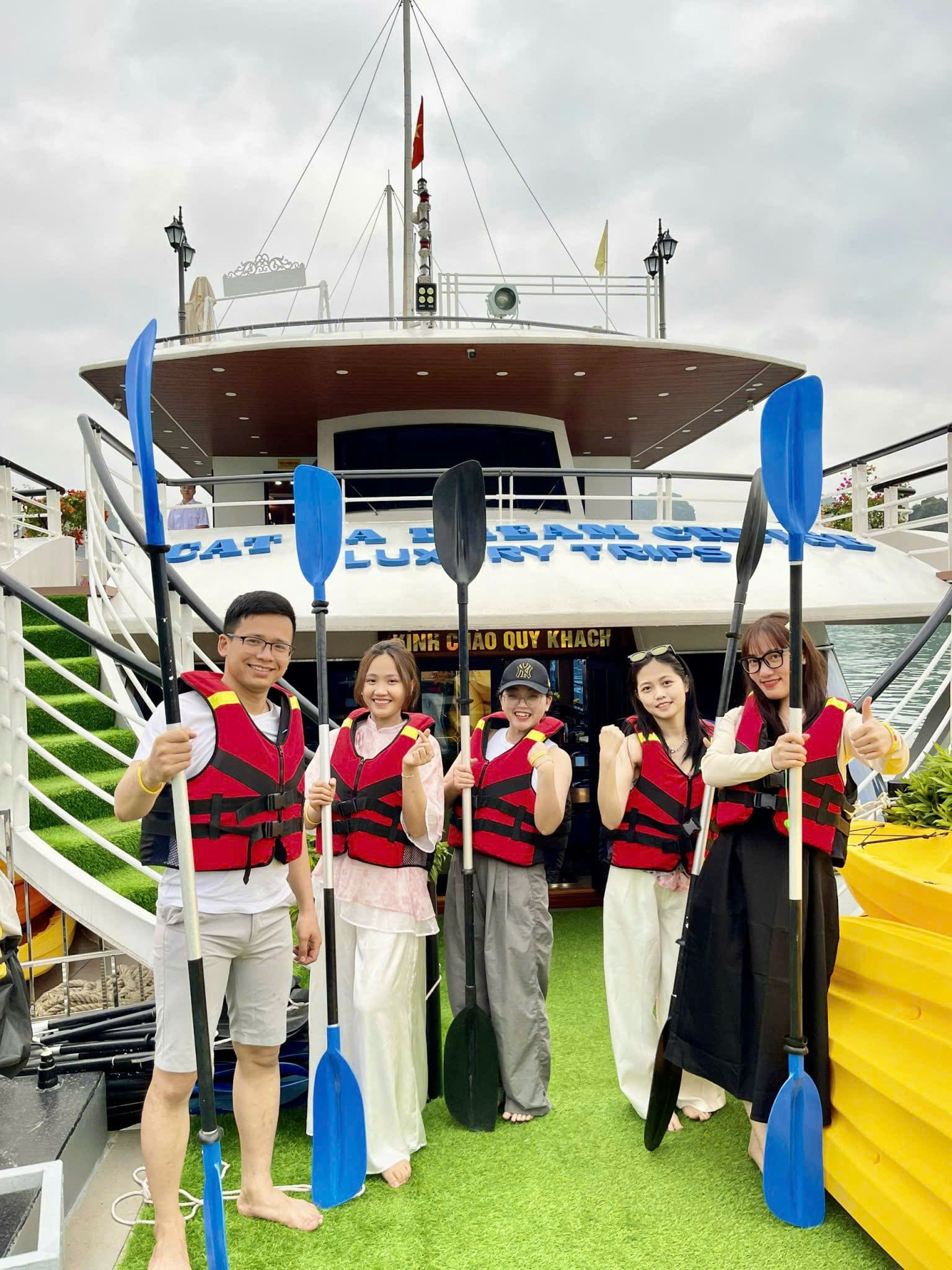 Lan Ha Bay full day tour - Cat Ba Dream Cruise 5-star