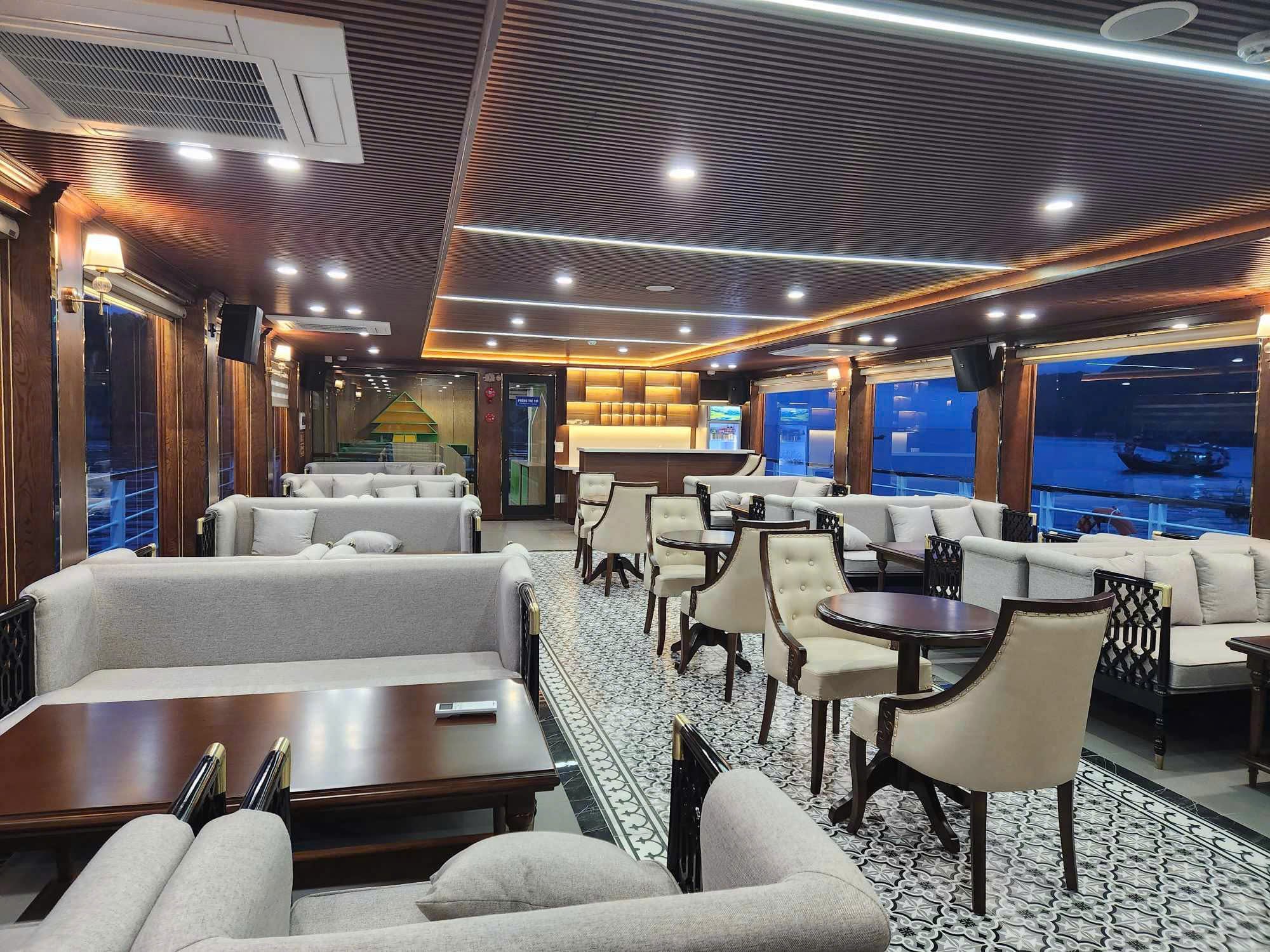 Lan Ha Bay full day tour - Cat Ba Dream Cruise 5-star