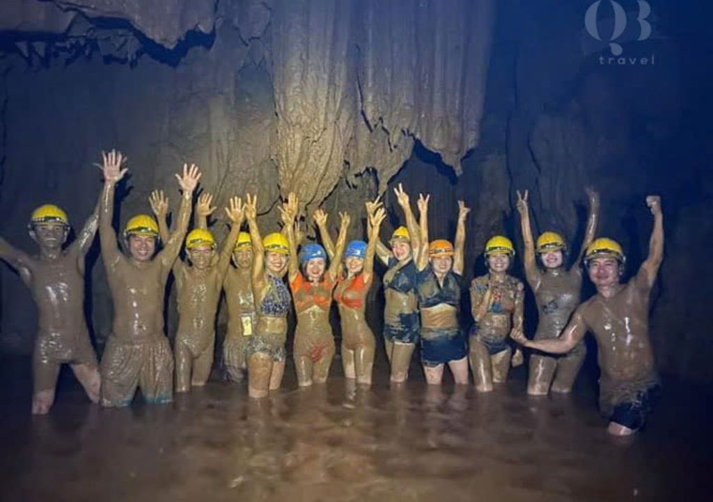 Quang Binh Day Tour: Discover Phong Nha Cave and Dark Cave
