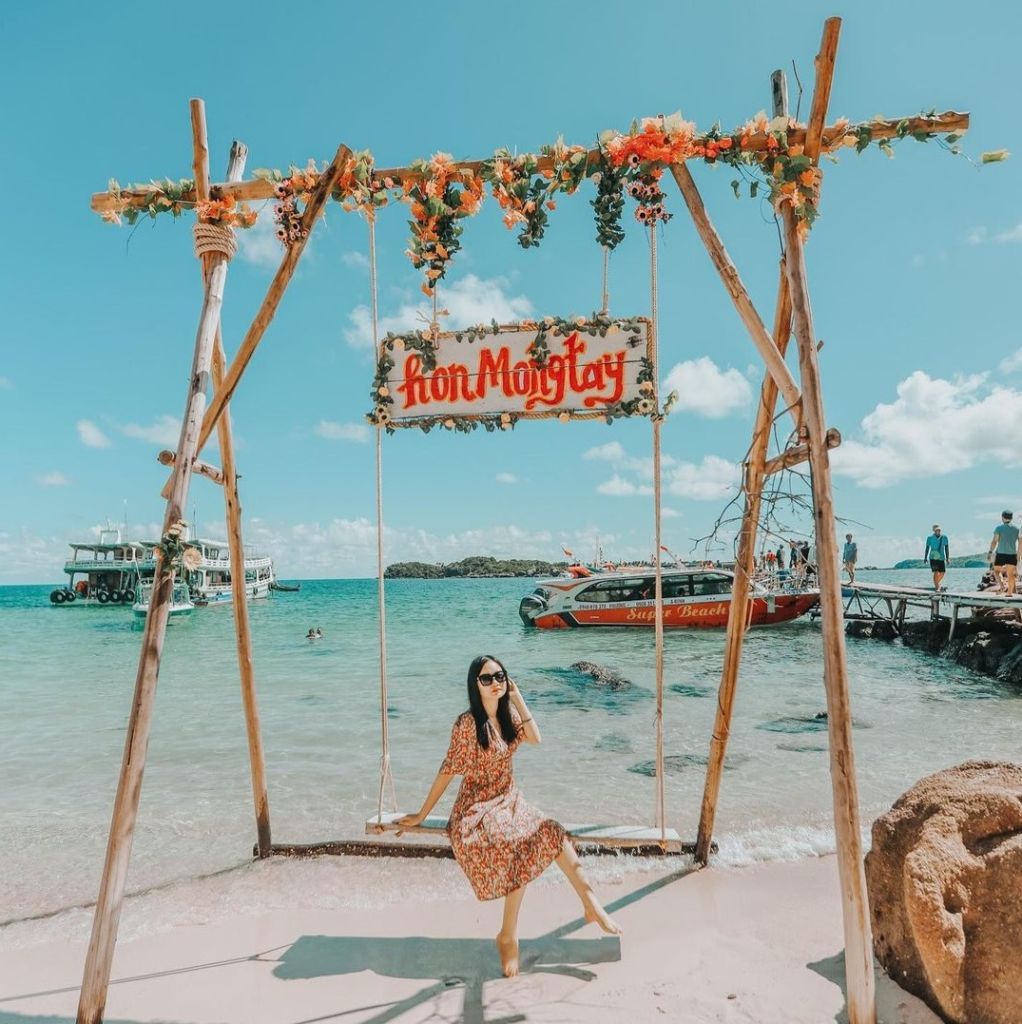 Aquatopia Water Park & 4 Islands Trip By Speed Boat & Cable Car Daiichi Travel
