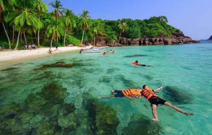 Aquatopia Water Park & 4 Islands Trip By Speed Boat & Cable Car Daiichi Travel