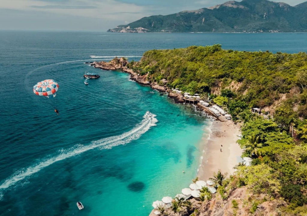 3 ISLANDS TOUR: Hon Tam - Hon Mun – Fishing Village (lunch included)