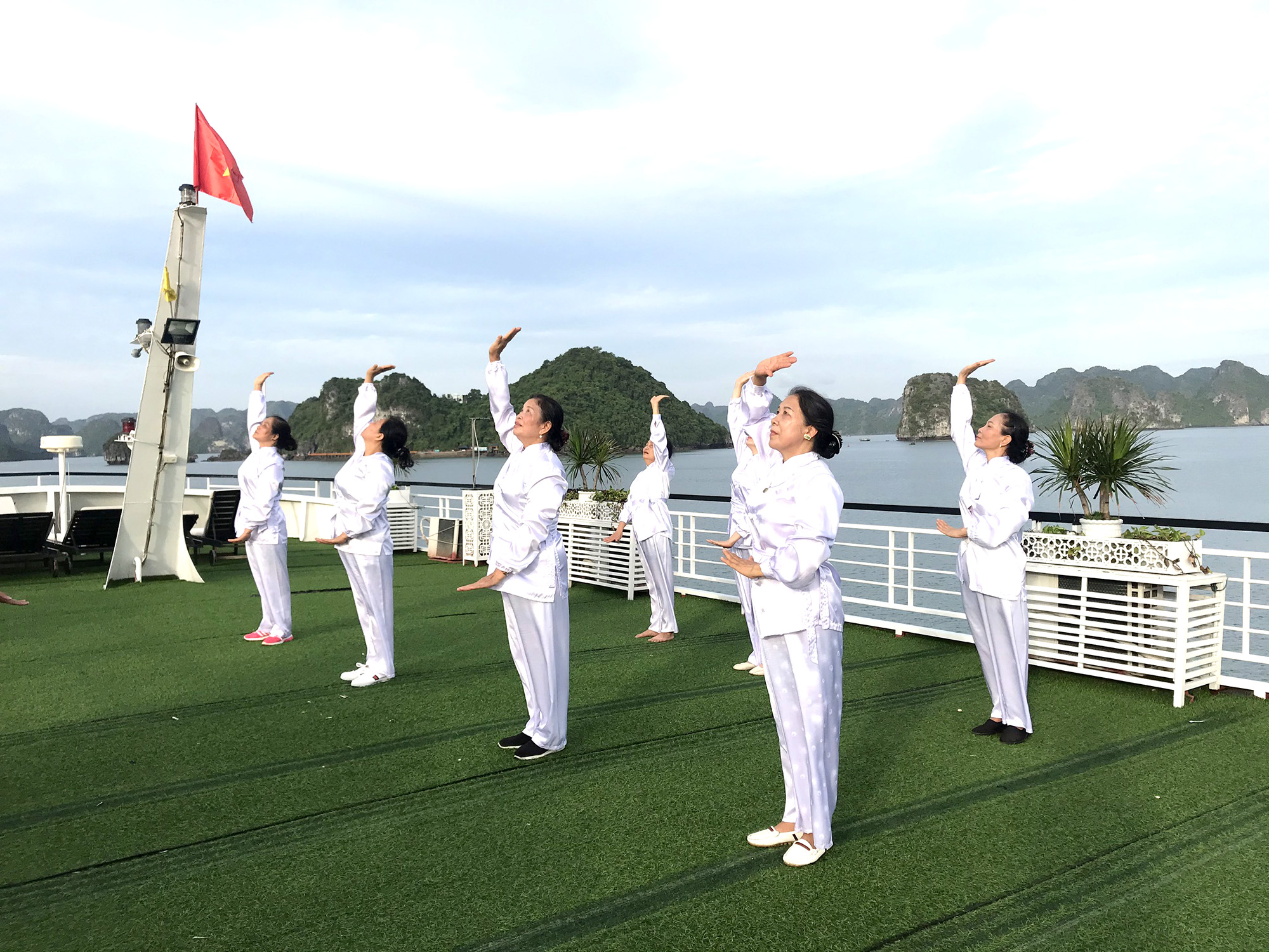 La Pandora 23 cabins | Halong Bay Cruise 3 Days 2 Nights
