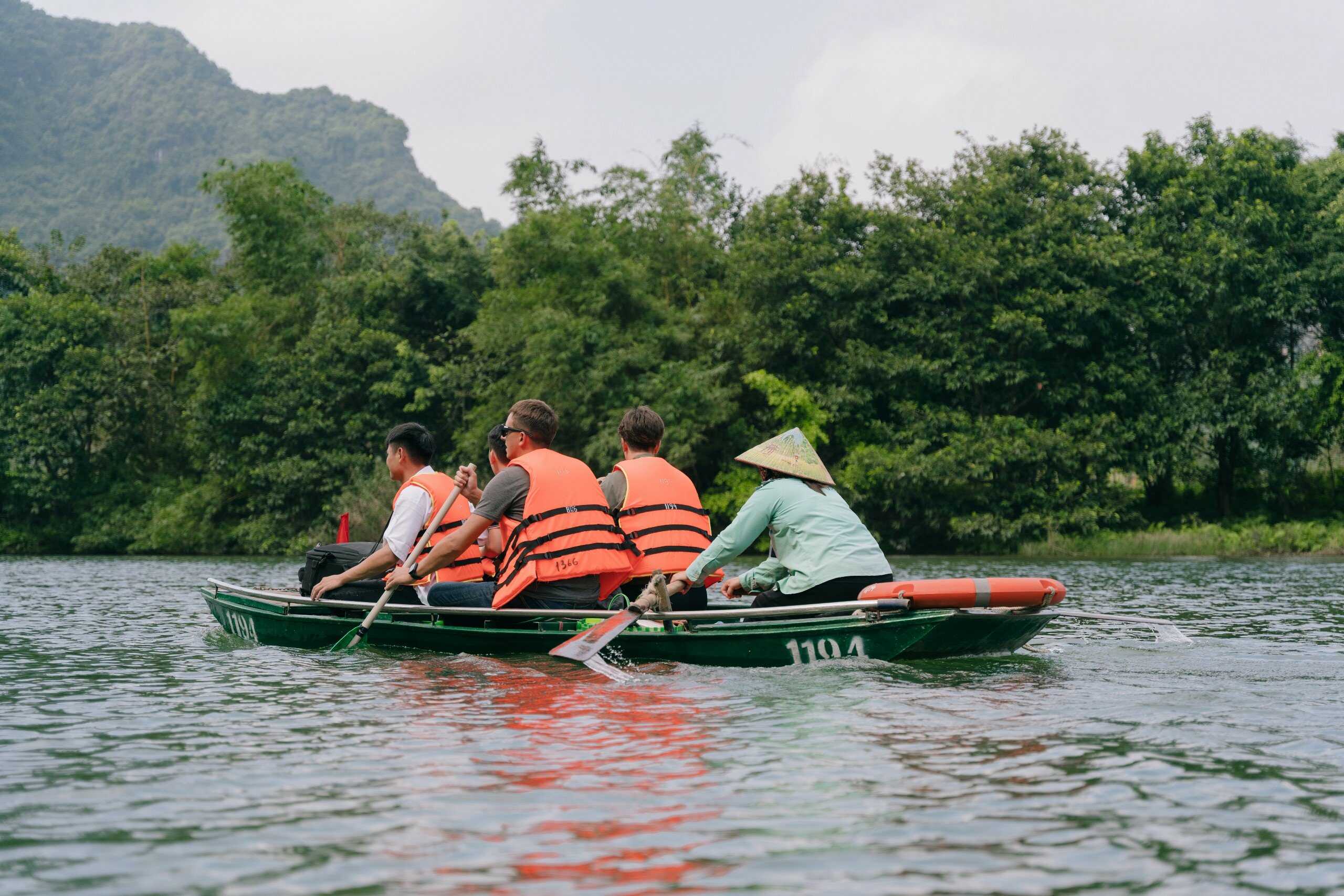 Bai Dinh Pagoda - Trang An | Tour Ninh Binh 1 day