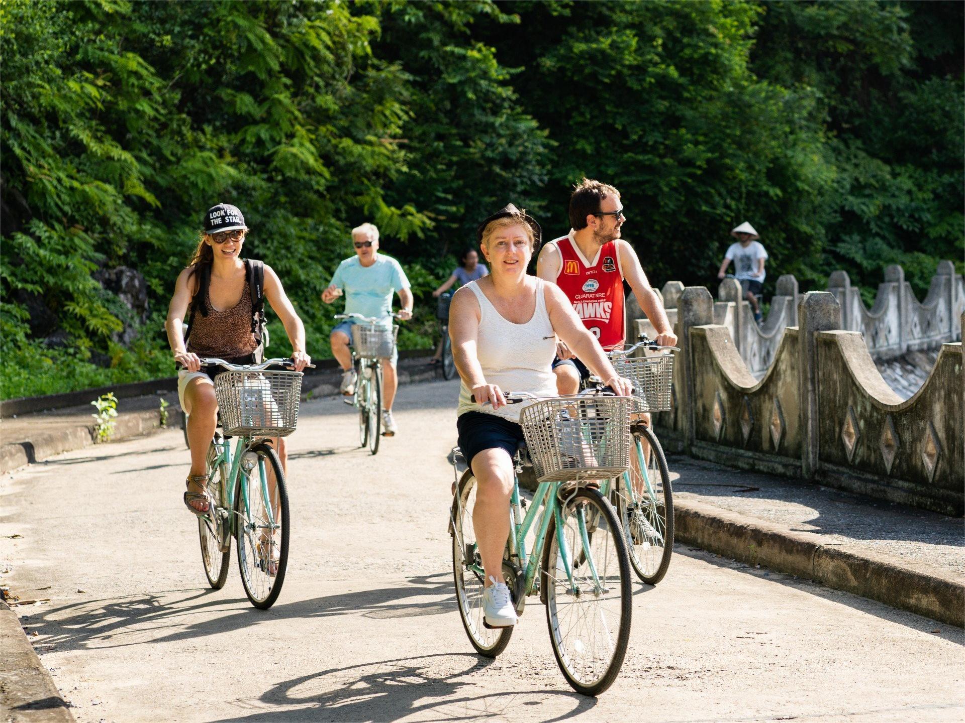 3 Days 2 Nights in Lan Ha Bay with 4-star Daiichi Boutique Cruise
