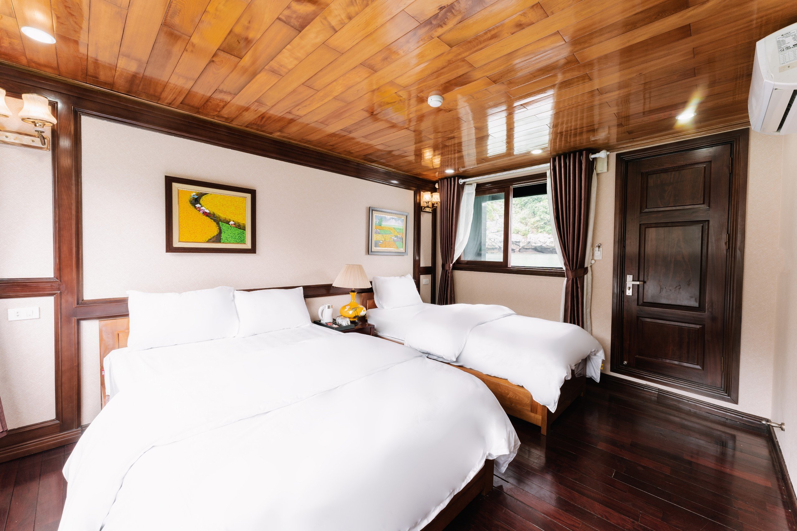 Cat Ba 3 Days, 2 Nights | 01 night on Luxury Cruise & 01 night at Hotel