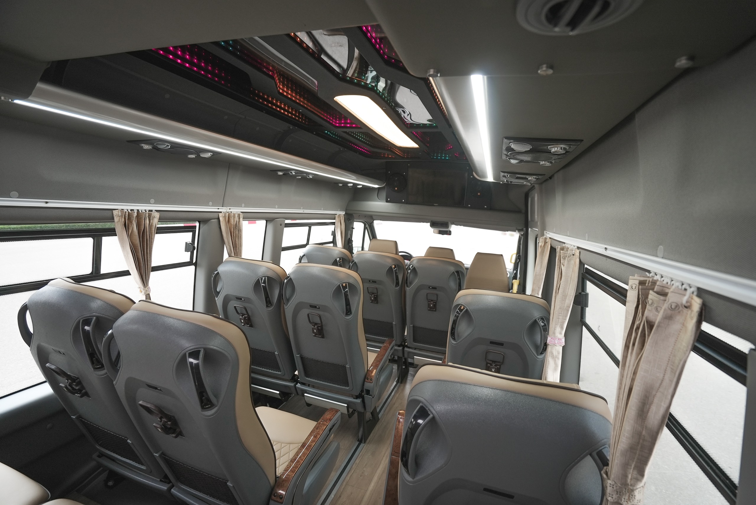 Daily Bus Cat Ba to Hanoi | Limousine + High-Speed Boat