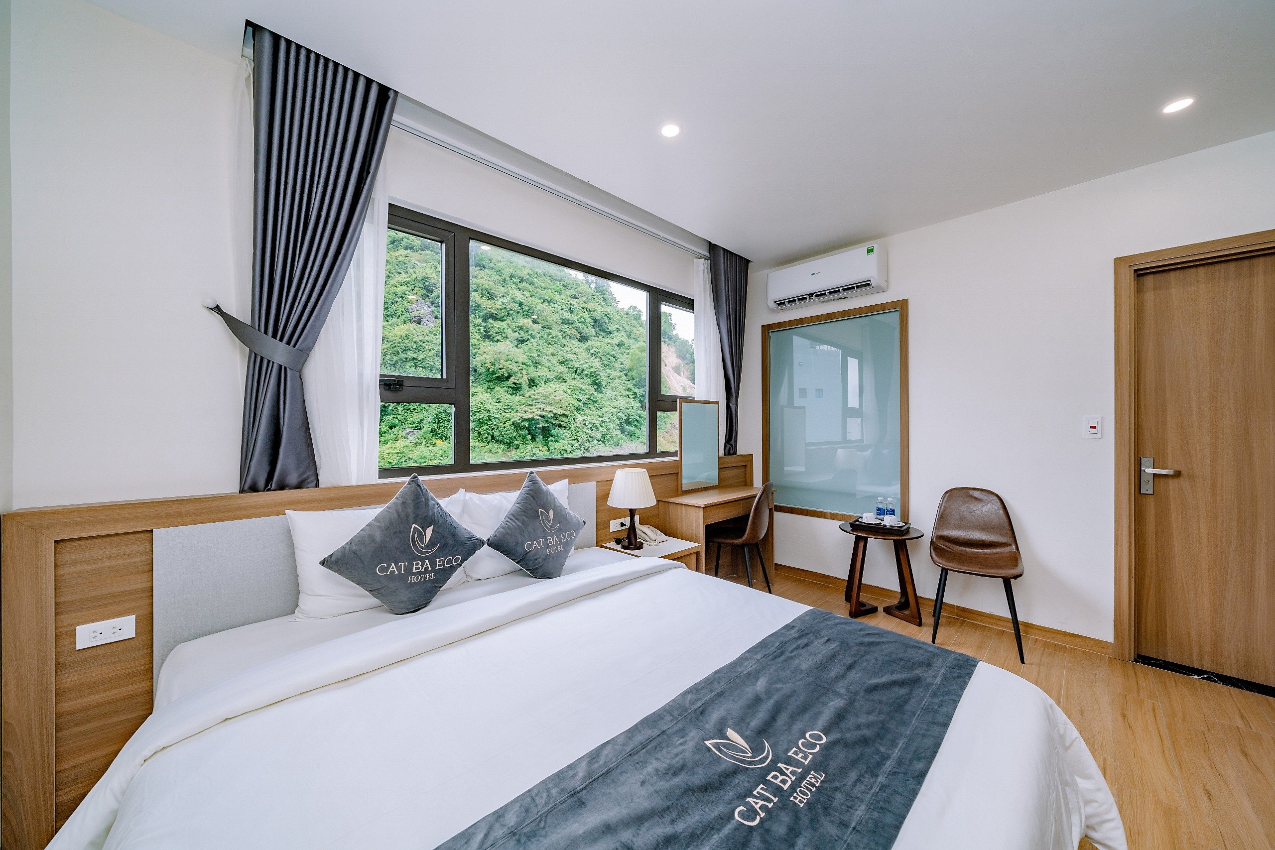 King View Single Room