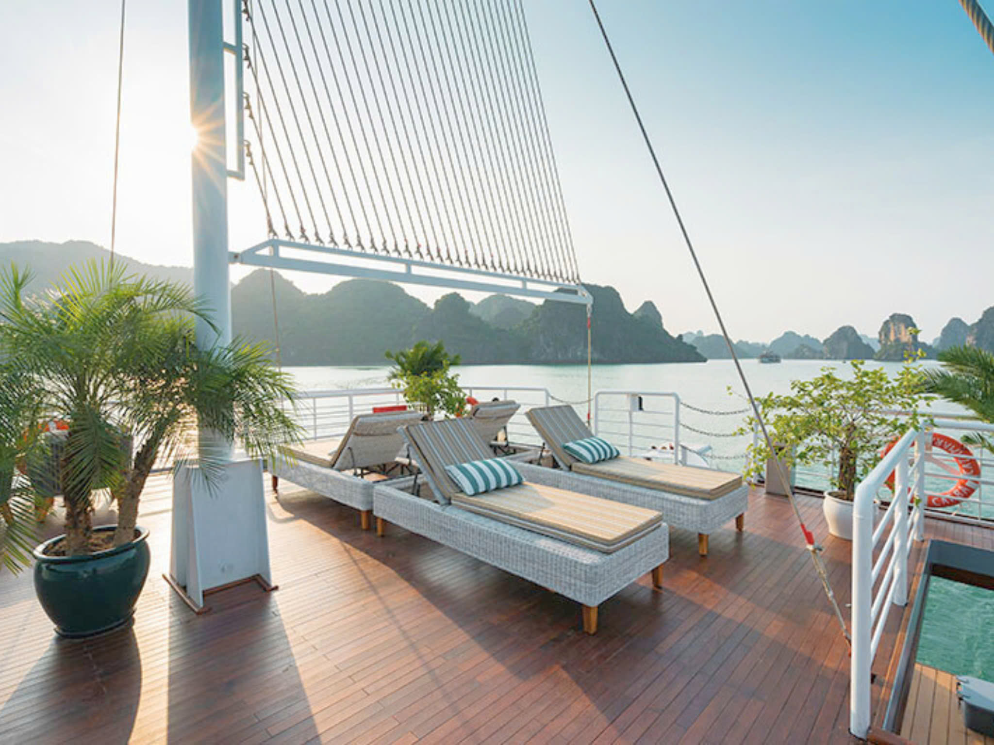 Lan Ha Bay Day Tour | The Catba Catamaran 5-star Cruise