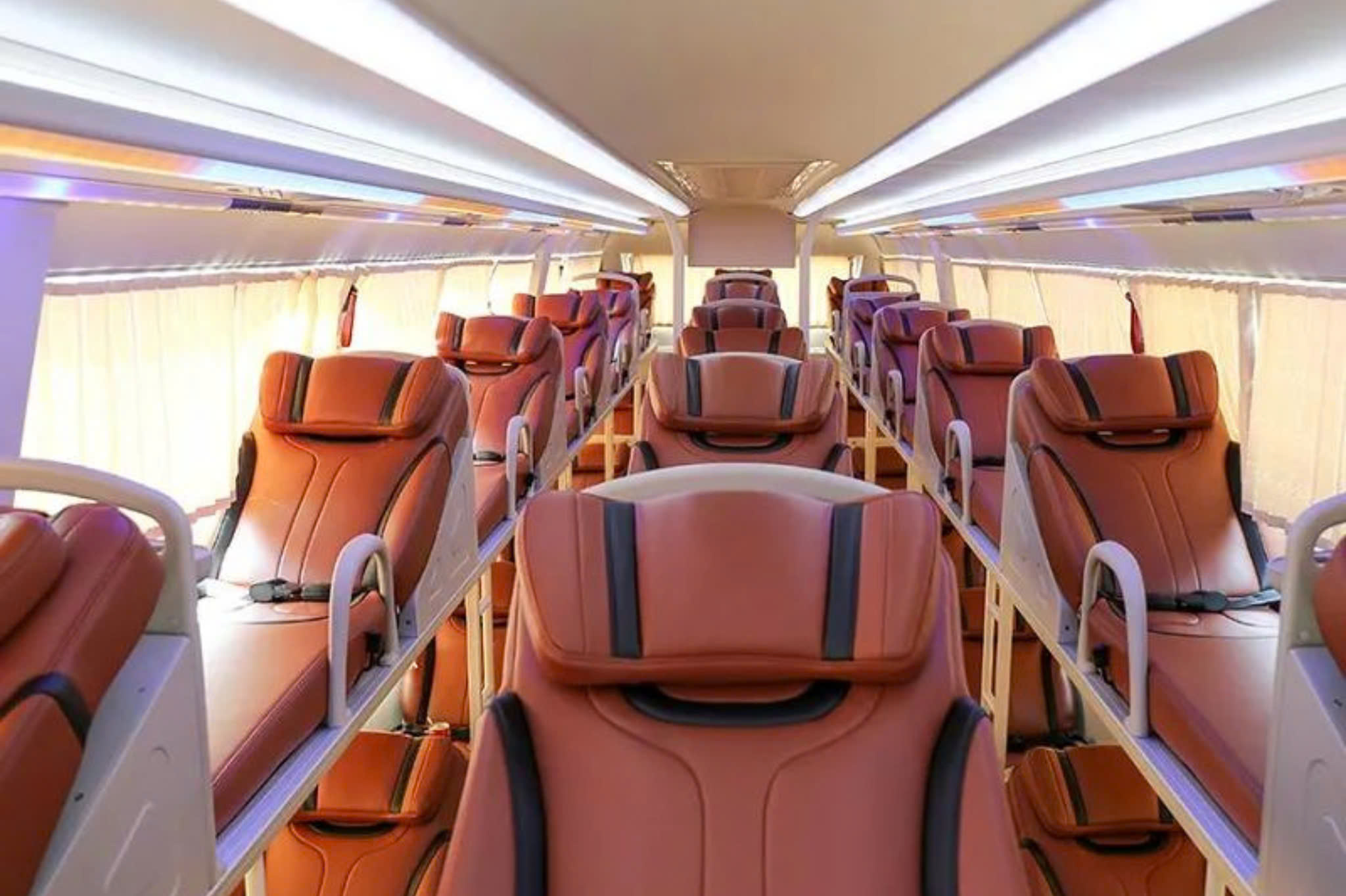 Ha Long to Ha Giang Bus | Sleeper Bus + VIP Limousine