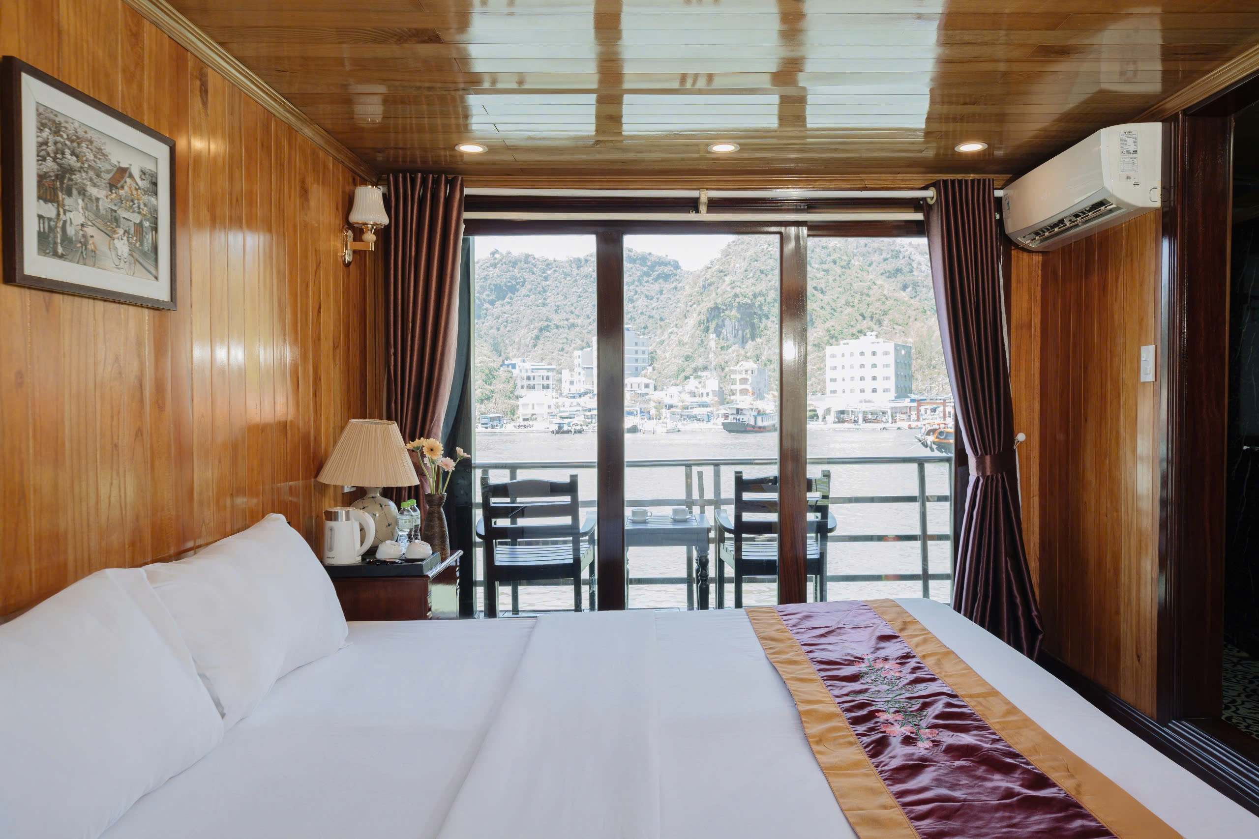 Cat Ba 3 Days, 2 Nights | 01 night on Luxury Cruise & 01 night at Hotel