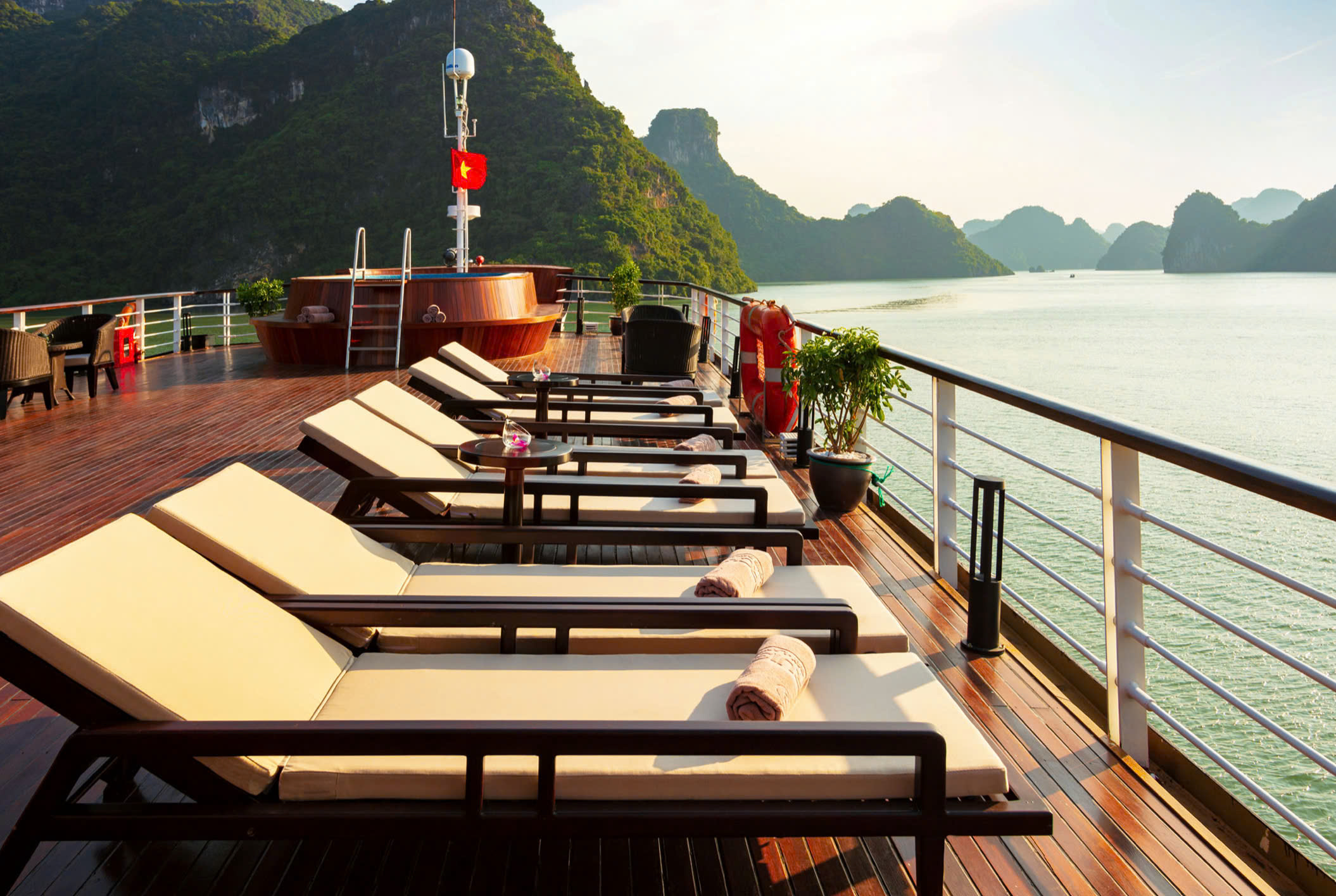 ORCHID CRUISE｜2 DAYS 1 NIGHT TOUR WITH 5 STAR CRUISE ON LAN HA BAY