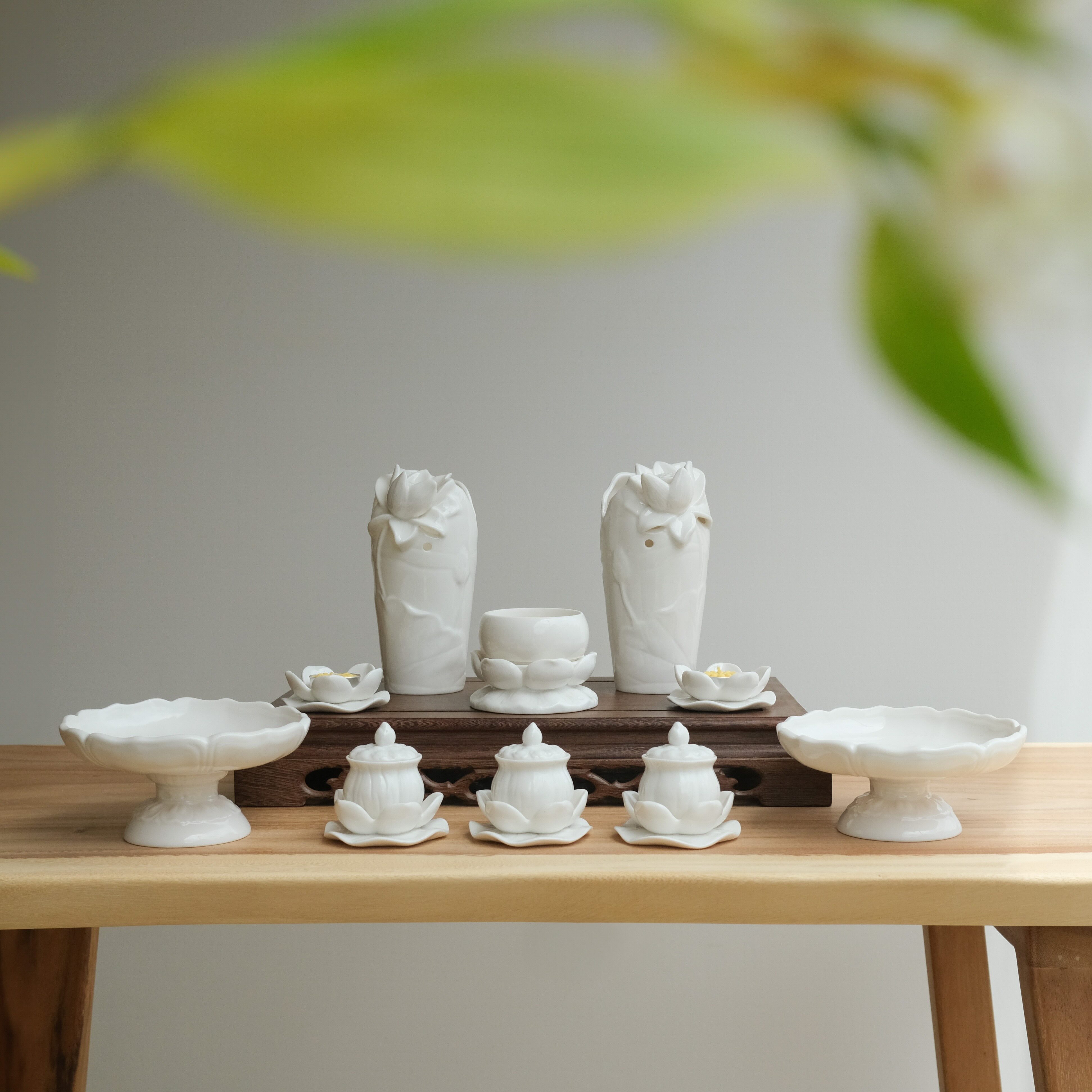 Vật phẩm bàn thờ