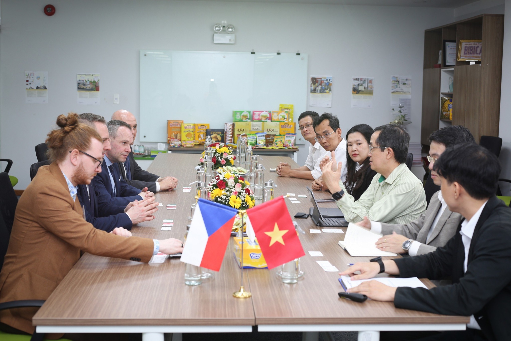 Bibica welcomed the delegation of the Ministry of Agriculture of the Czech Republic to visit and discuss cooperation.