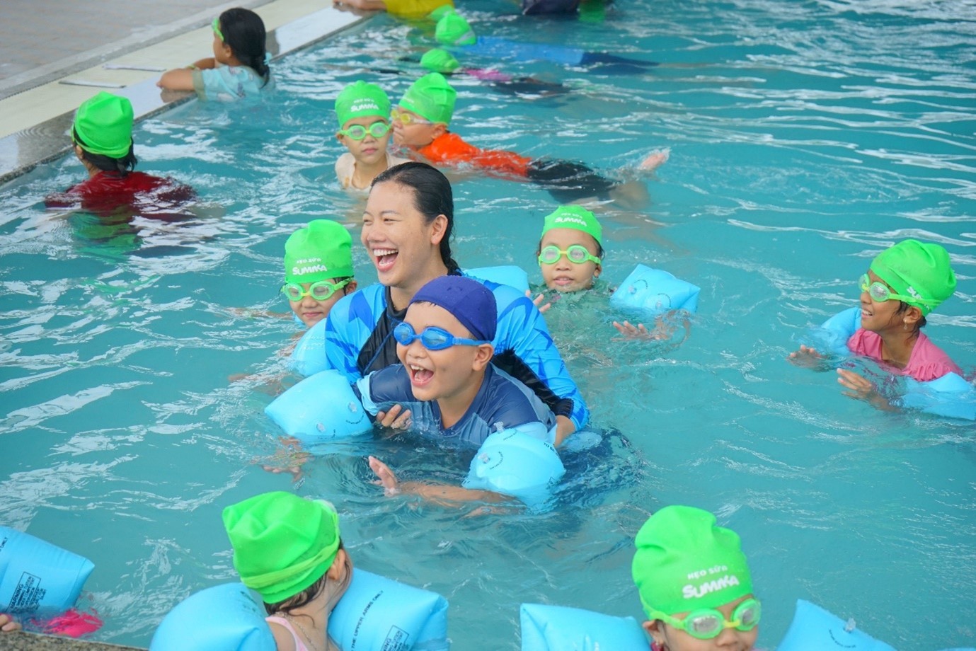 Sumika Milk Candy launches the Little Fishermen program in An Giang province with Anh Vien
