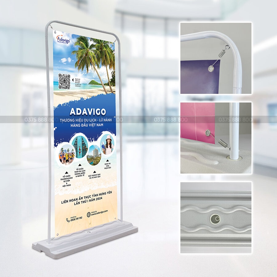Standee Giá Treo Kiểu Cửa Nhựa