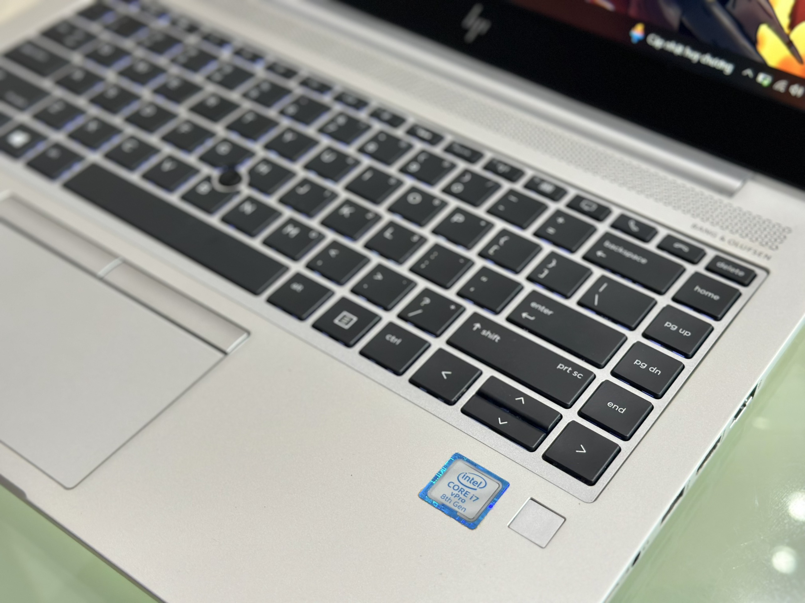 Hp Elitebook 840 G5 i7-8650/8GB/256gb/14"FHD