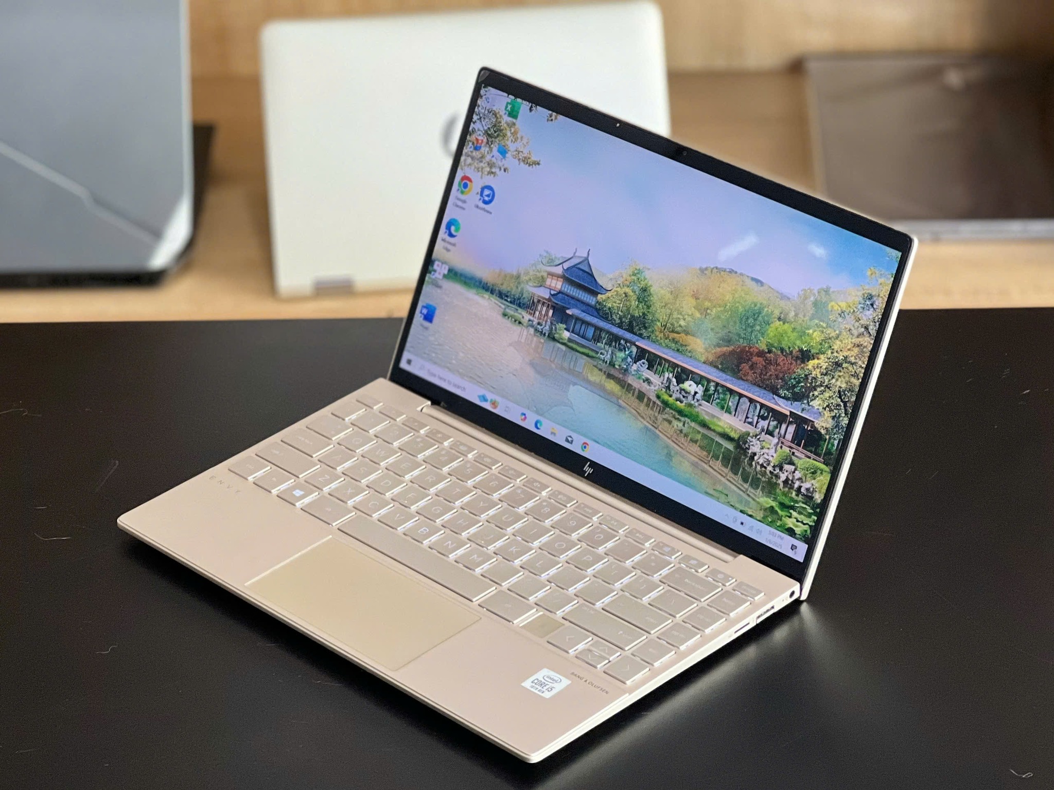 Hp Envy 13BA I5 -1035G4/8GB/512GB/13"3FHD