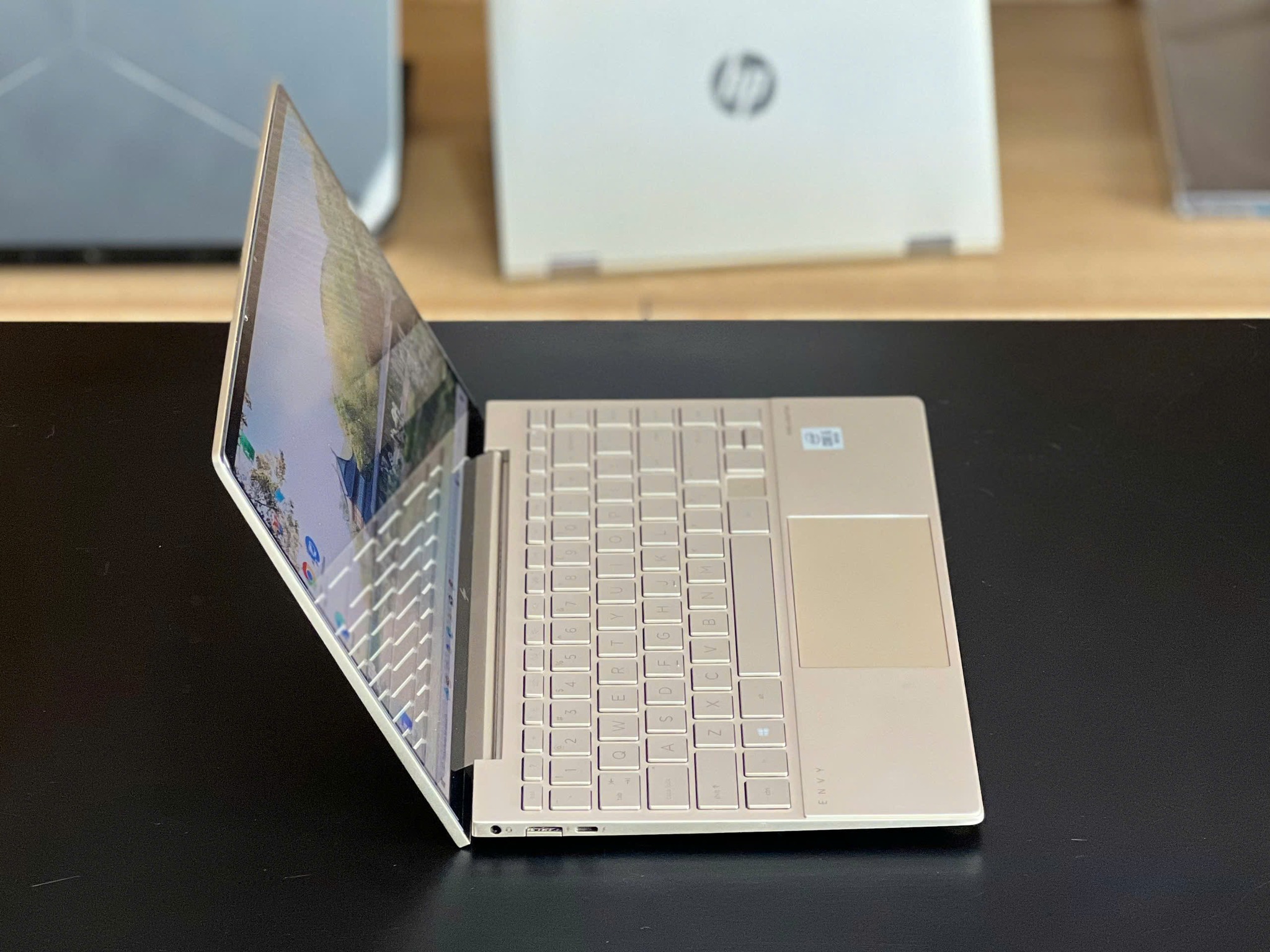 Hp Envy 13BA I5 -1035G4/8GB/512GB/13"3FHD