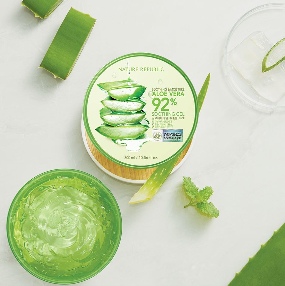 Gel Dưỡng Ẩm Nature Republic Soothing & Moisture Lô Hội 92% 300ml
