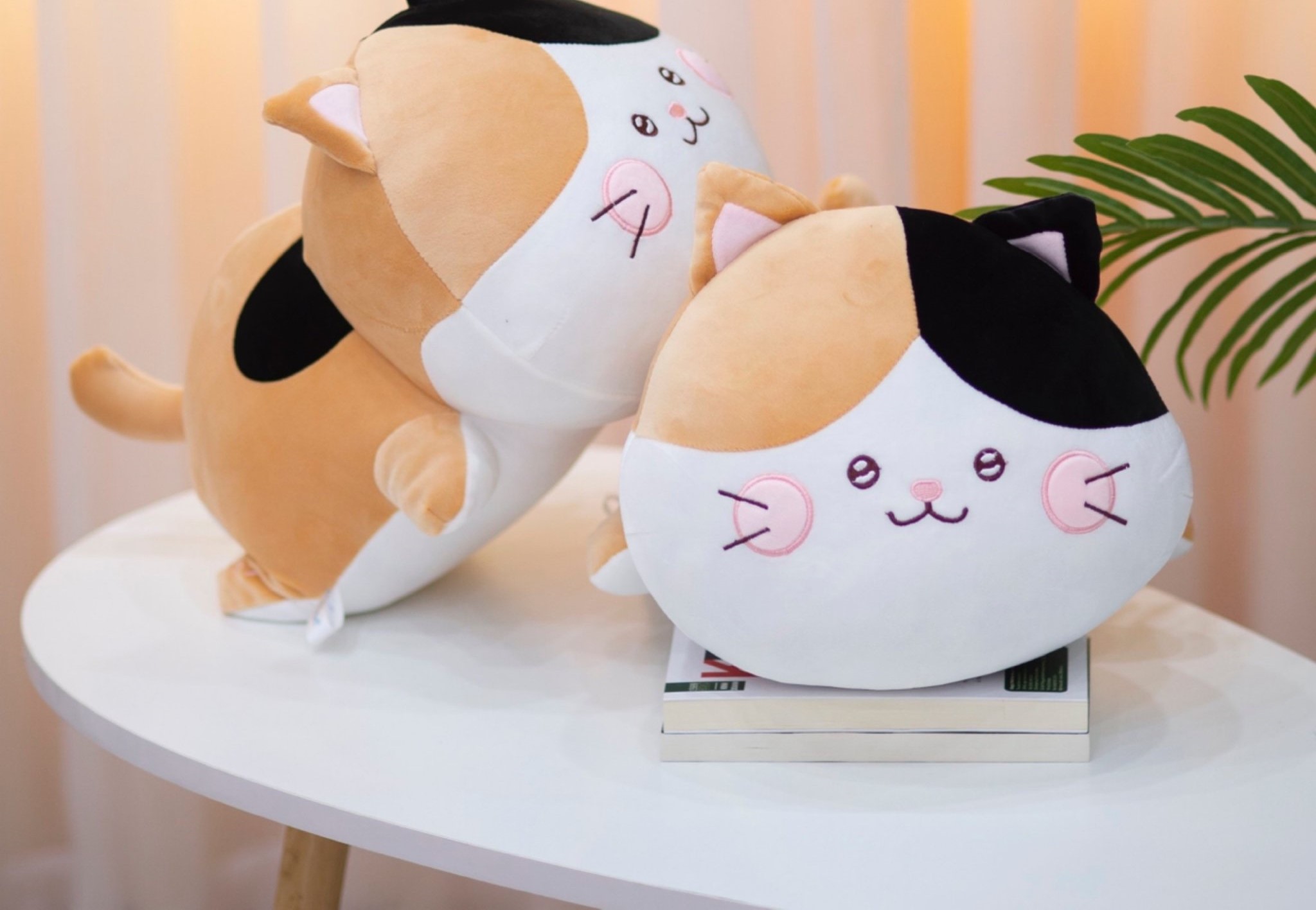Mèo tam thể nằm 35cm