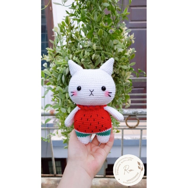 Mèo len mặc đồ dưa hấu 20cm