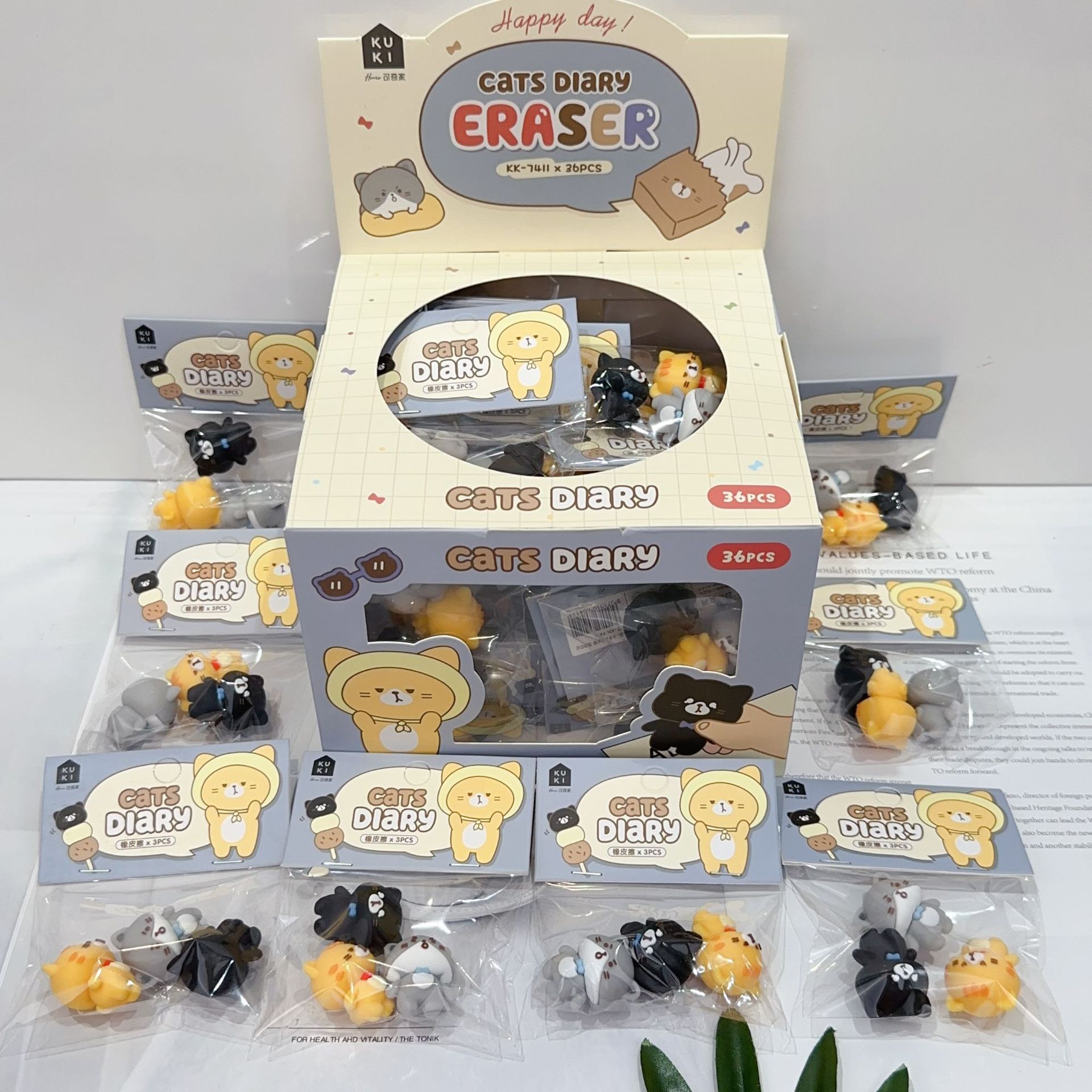 Set tẩy hình mèo 3 món (mèo vàng, xám, đen)