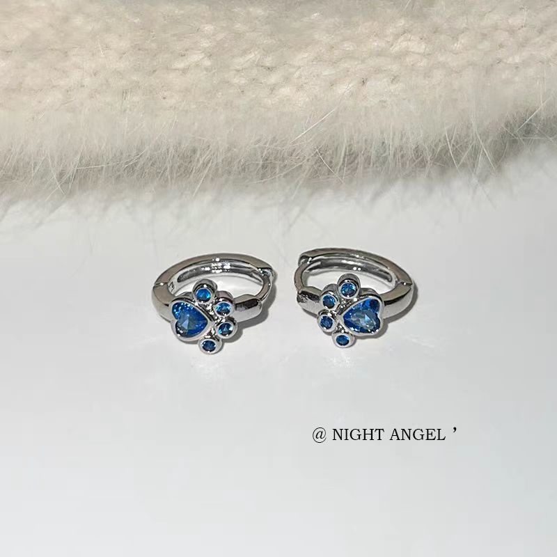 Khuyên tai hình chân mèo đính đá màu