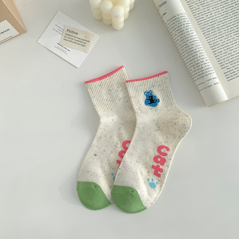Tất cao cổ thêu hình mèo mix màu