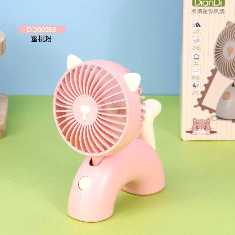 Quạt mini cầm tay hình mèo con có chân, cổng sạc usb