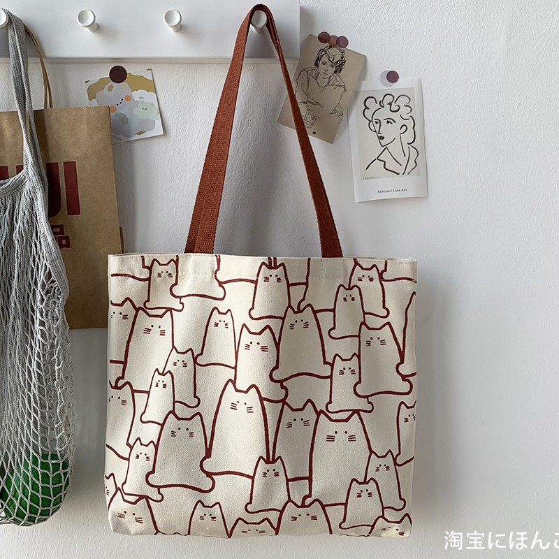 Túi tote hoạ tiết nhiều mèo, đường kẻ