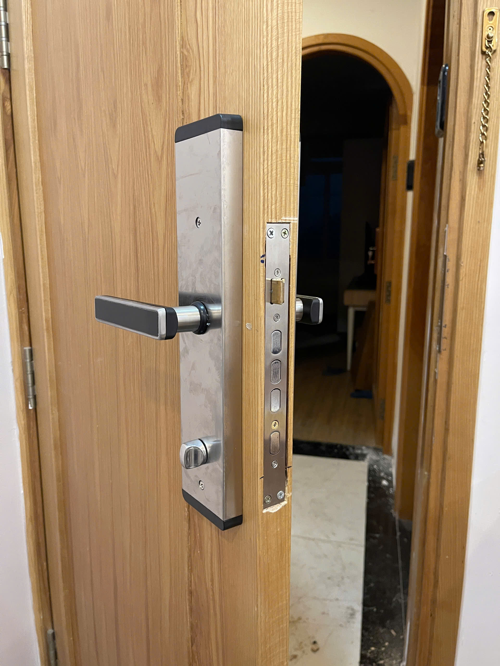 Khóa Urbanhome A3 6 in 1 (Chuyên dụng bền bì cho khách sạn, nhà trọ)