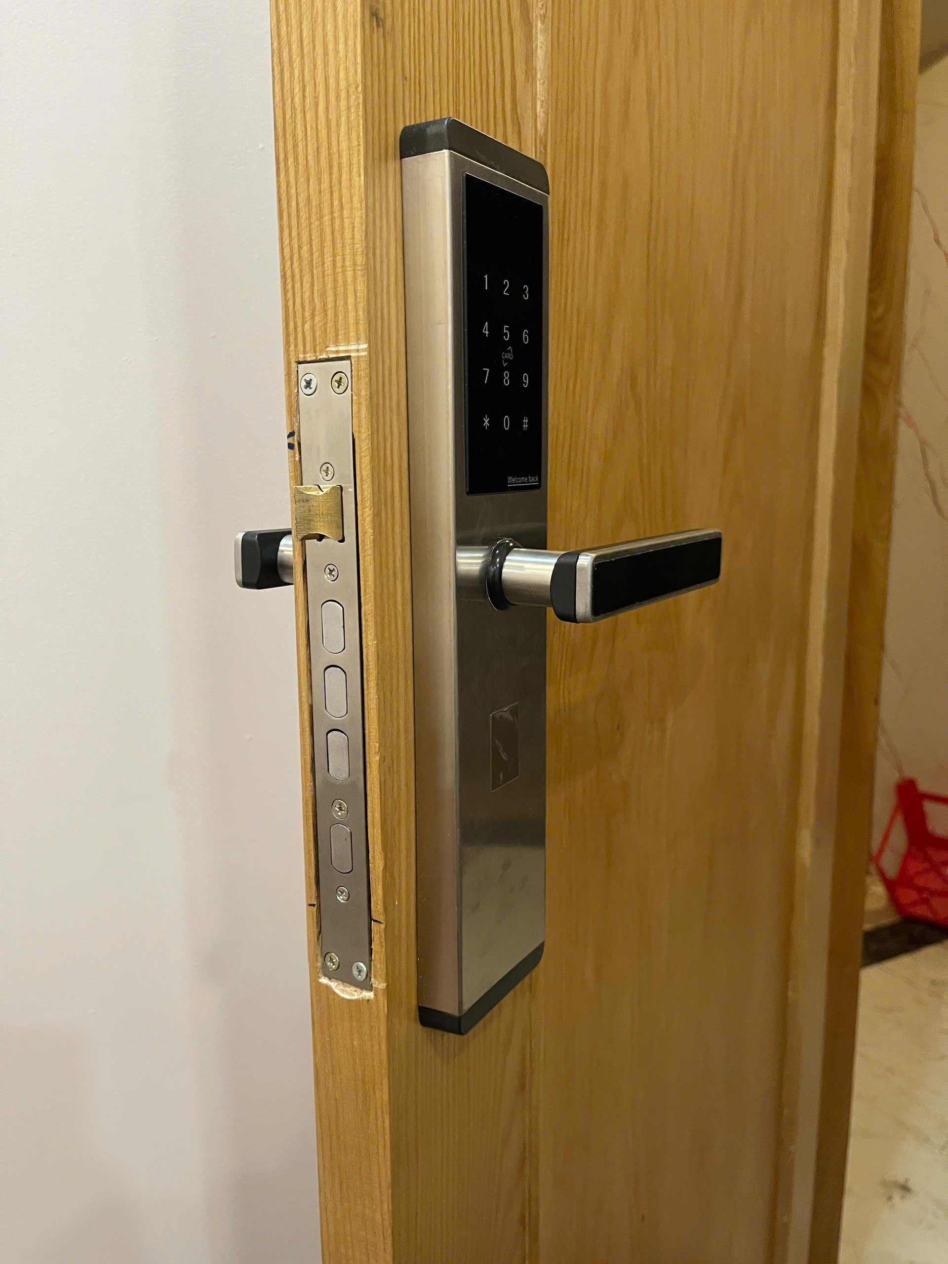 Khóa Urbanhome A3 6 in 1 (Chuyên dụng bền bì cho khách sạn, nhà trọ)
