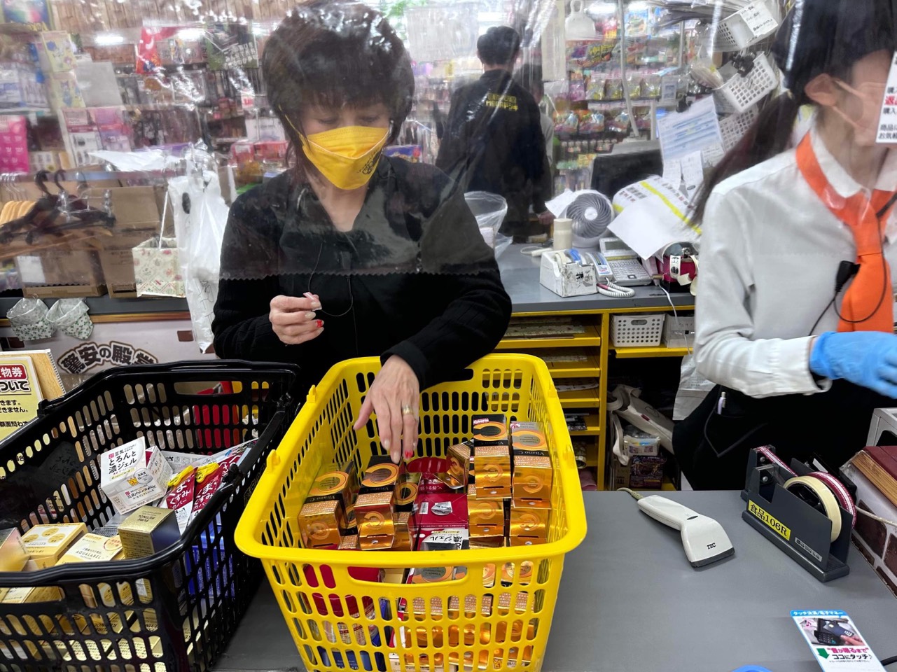 Son dưỡng DHC Nhật Bản Màu Đỏ/RED nội địa Nhật