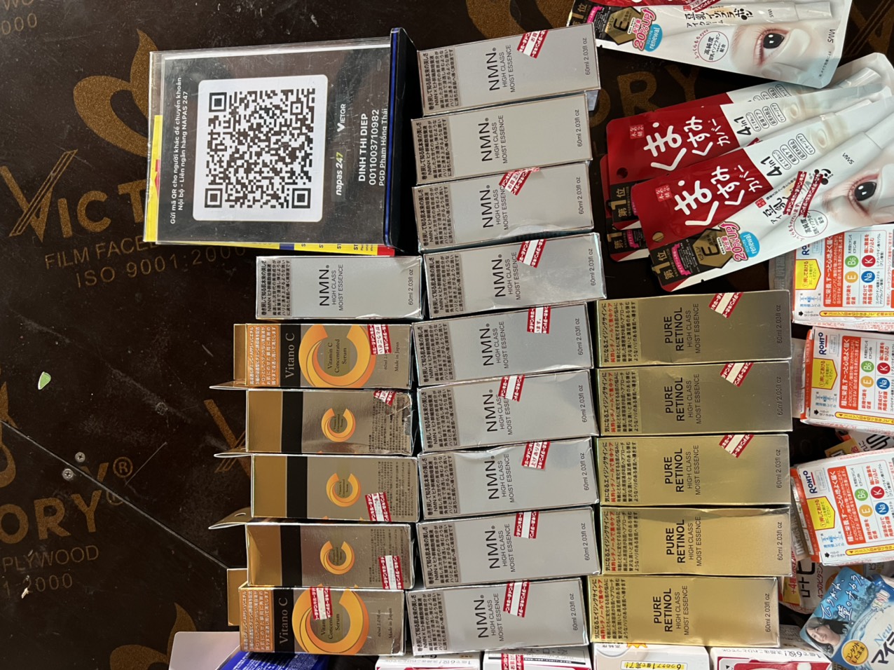 Serum Pure Retinol High Class Moist Essence 60ml trắng da ( hàng xách tay mua tại Donki Nhật)