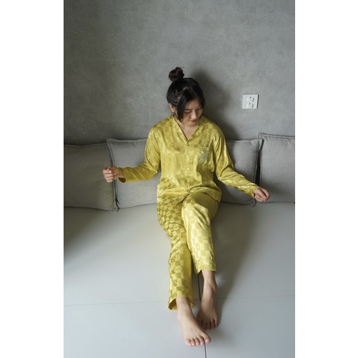 SP_37 Đồ bộ pijama BOLOBALA mặc nhà tay dài quần dài chất lụa xước đủ màu