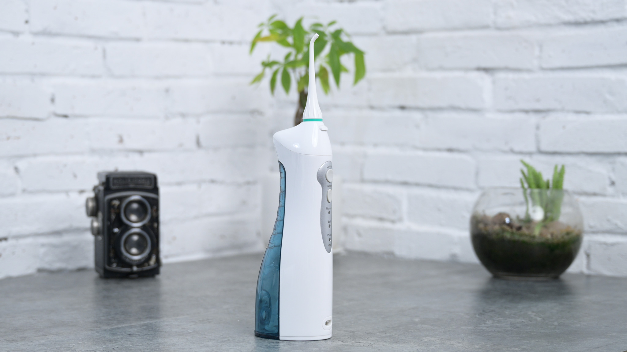 Tăm Nước Waterjet: Sức Mạnh và Tiện Ích của Máy Tăm Nước Cordless Maxi